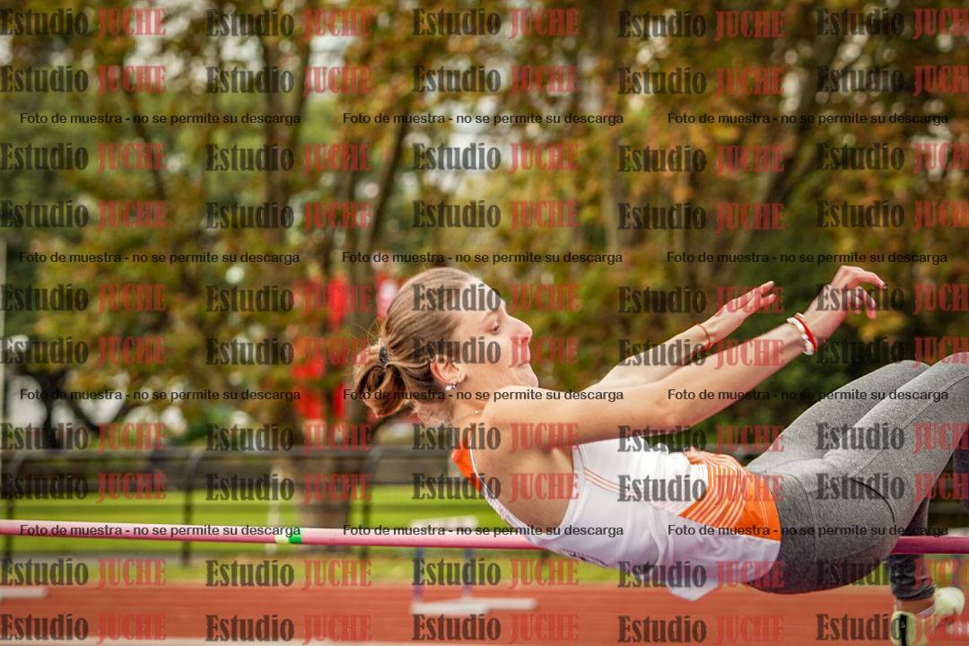 Fotos del salto en alto de mujeres