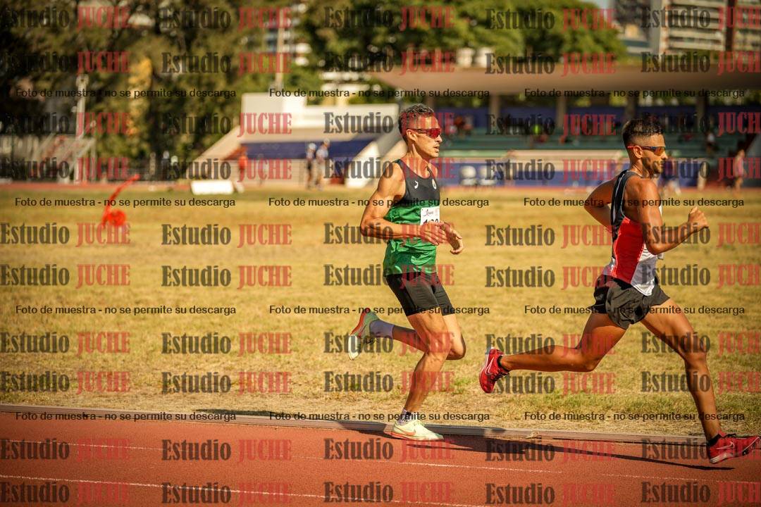 Fotos de los 3000 m llanos de varones