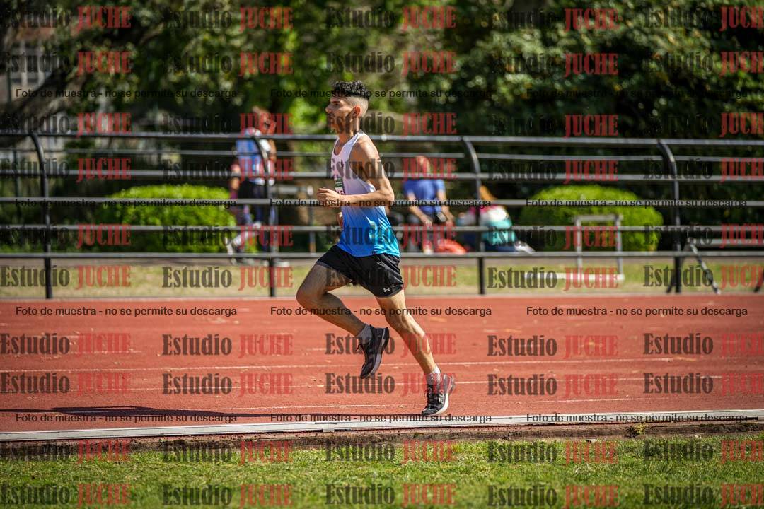 Fotos de los 2400 m de varones