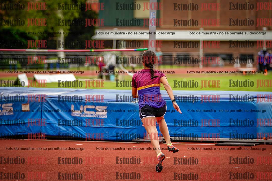 Fotos del salto en alto de mujeres