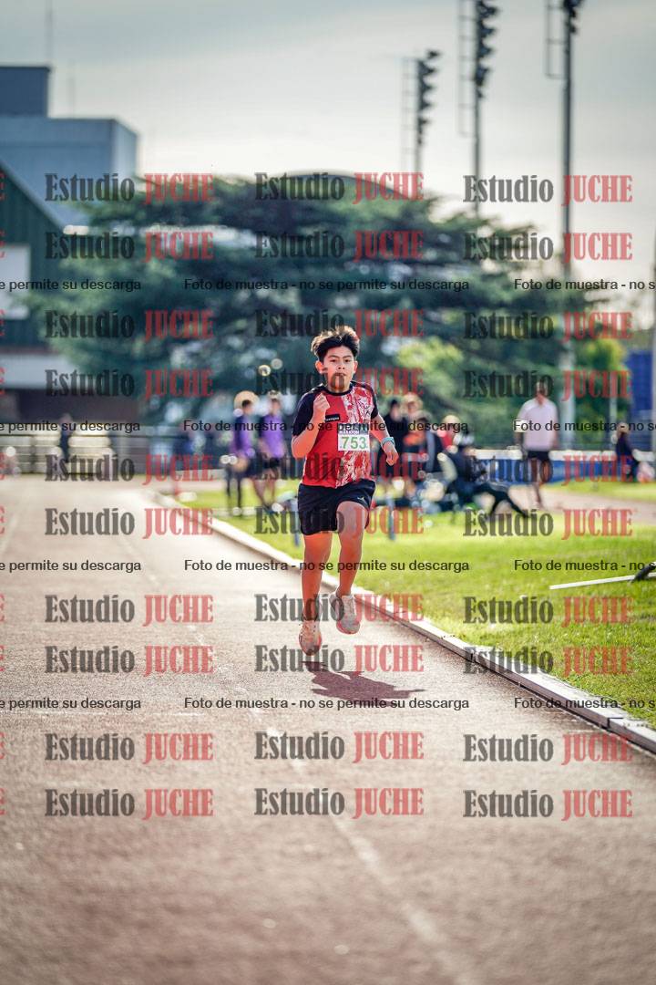 Fotos de los 600 m llanos de varones
