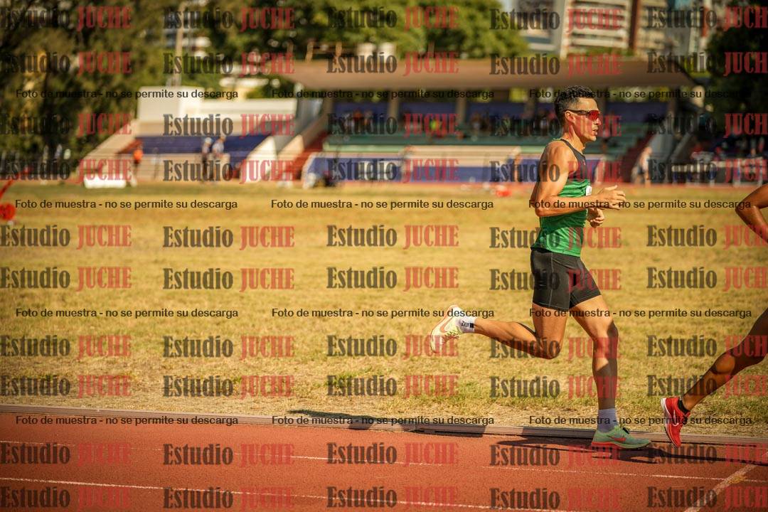 Fotos de los 3000 m llanos de varones