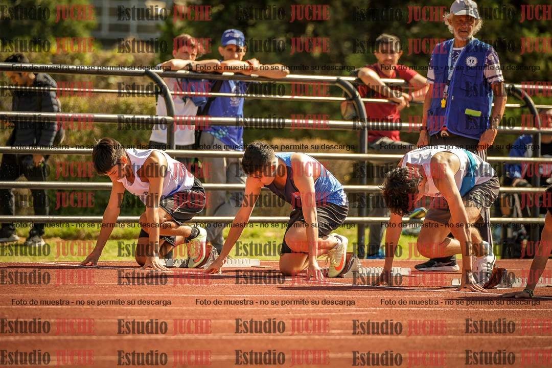 Fotos de los 100 m llanos de varones