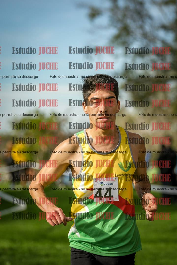 Fotos de la llegada del cross de 4000 m - varones