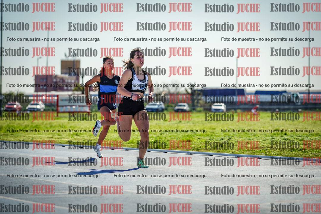 Fotos de los 100 m llanos de mujeres - U17