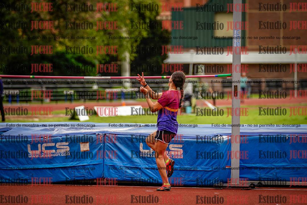 Fotos del salto en alto de mujeres