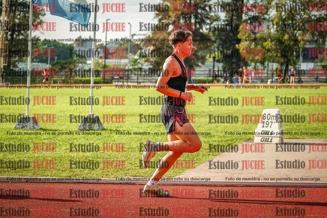 Fotos de los 2000 m con obstáculos de varones