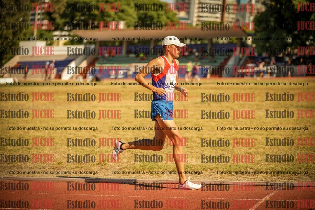 Fotos de los 3000 m llanos de varones