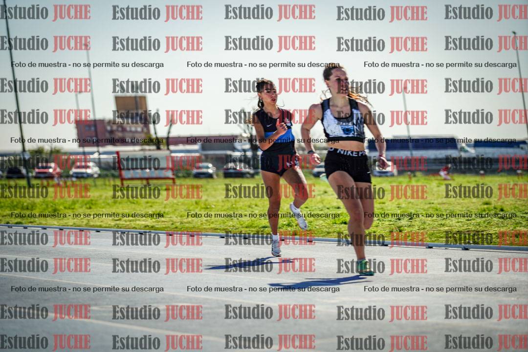 Fotos de los 100 m llanos de mujeres - U17