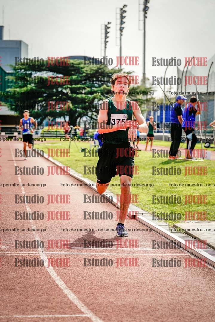 Fotos de los 1500 m con obstáculos de varones