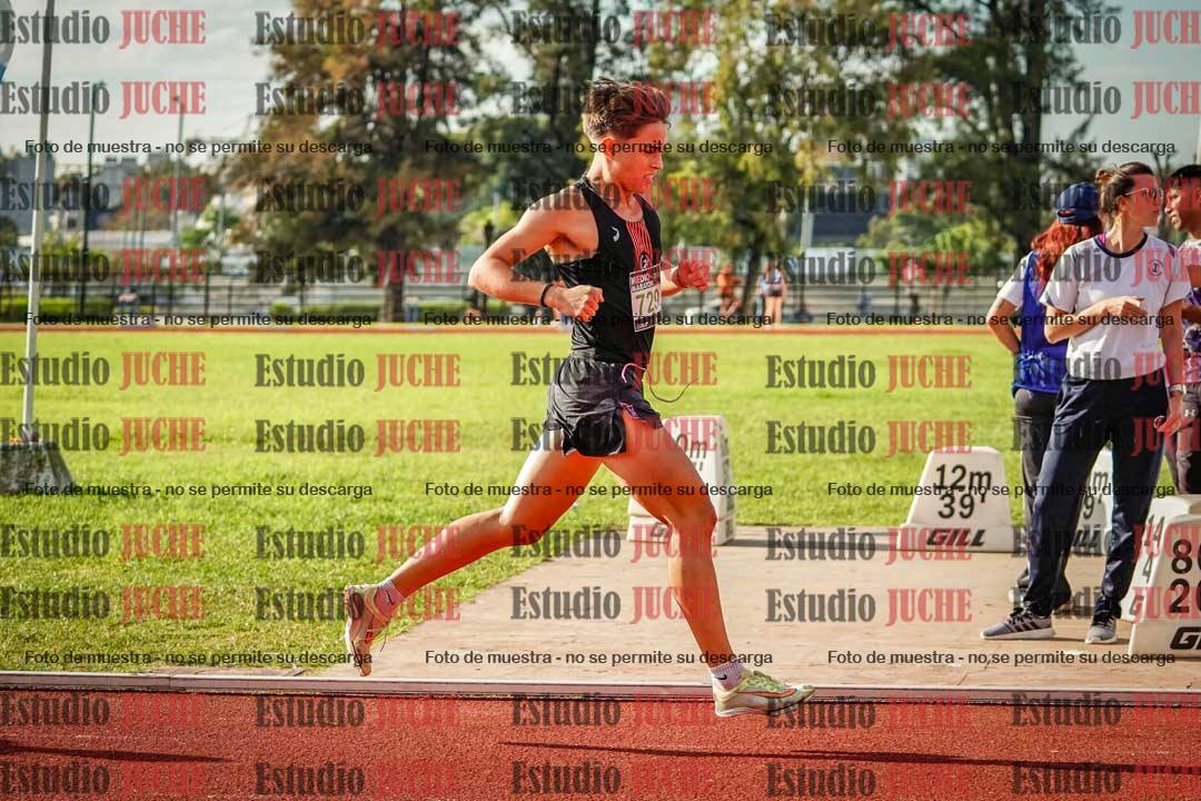 Fotos de los 2000 m con obstáculos de varones