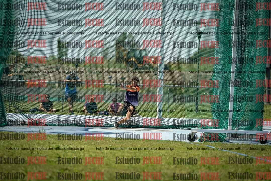 Fotos del lanzamiento del martillo de varones