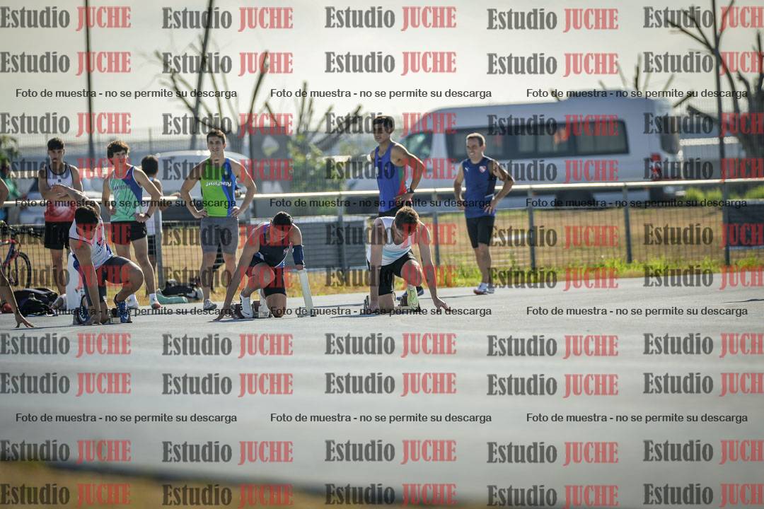 Fotos de los 100 m llanos de varones