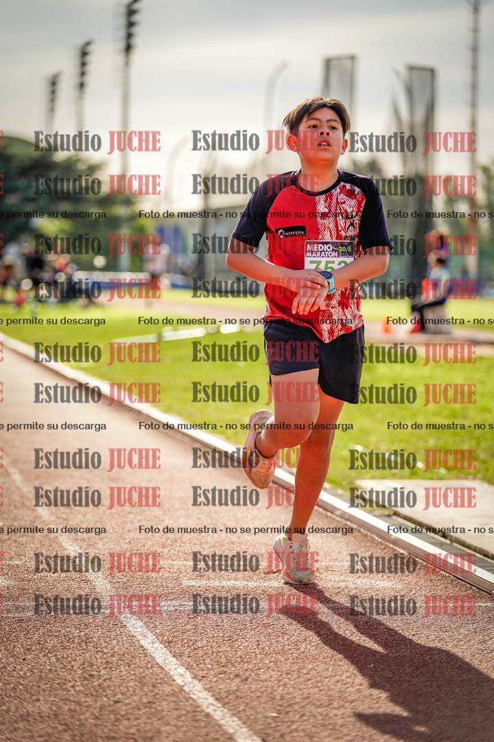 Fotos de los 600 m llanos de varones