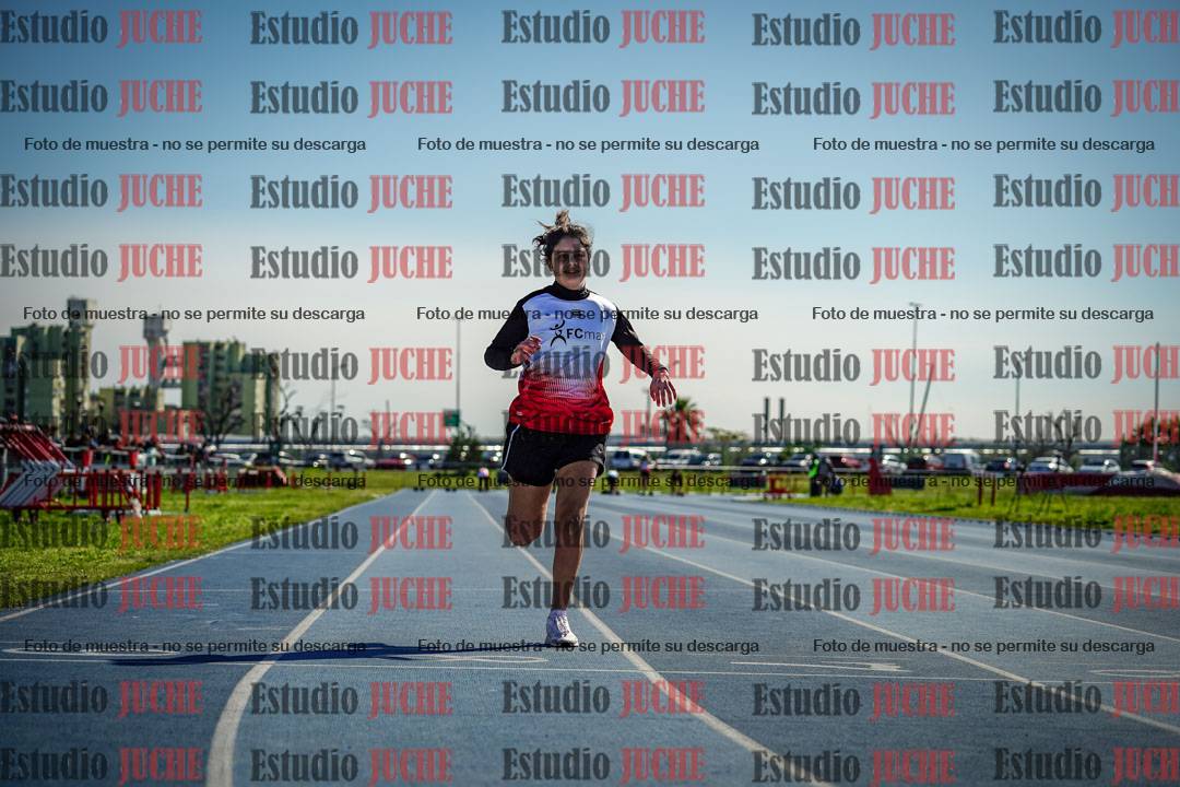 Fotos de los 100 m llanos de mujeres - U17