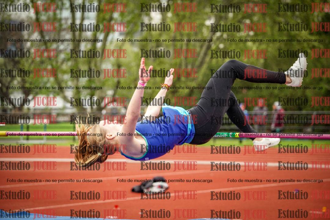 Fotos del salto en alto de mujeres y varones - todos los grupos