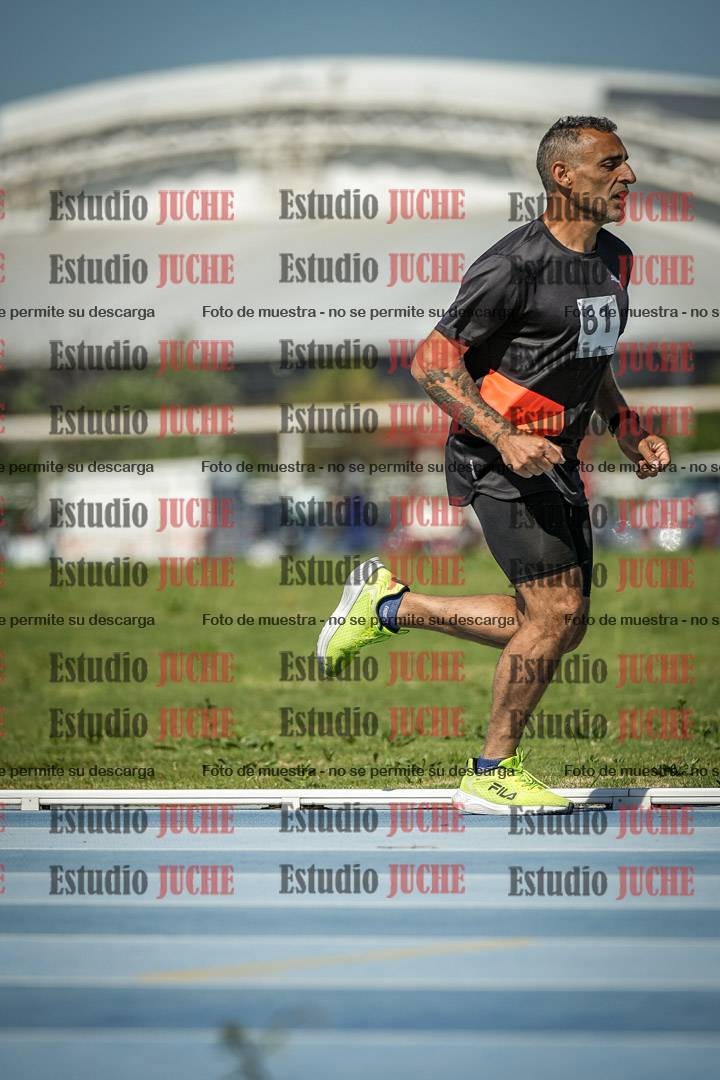 Fotos de los 5000 m de mujeres y varones - serie 2