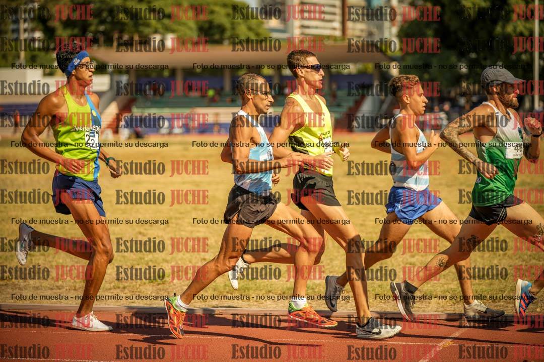 Fotos de los 3000 m llanos de varones