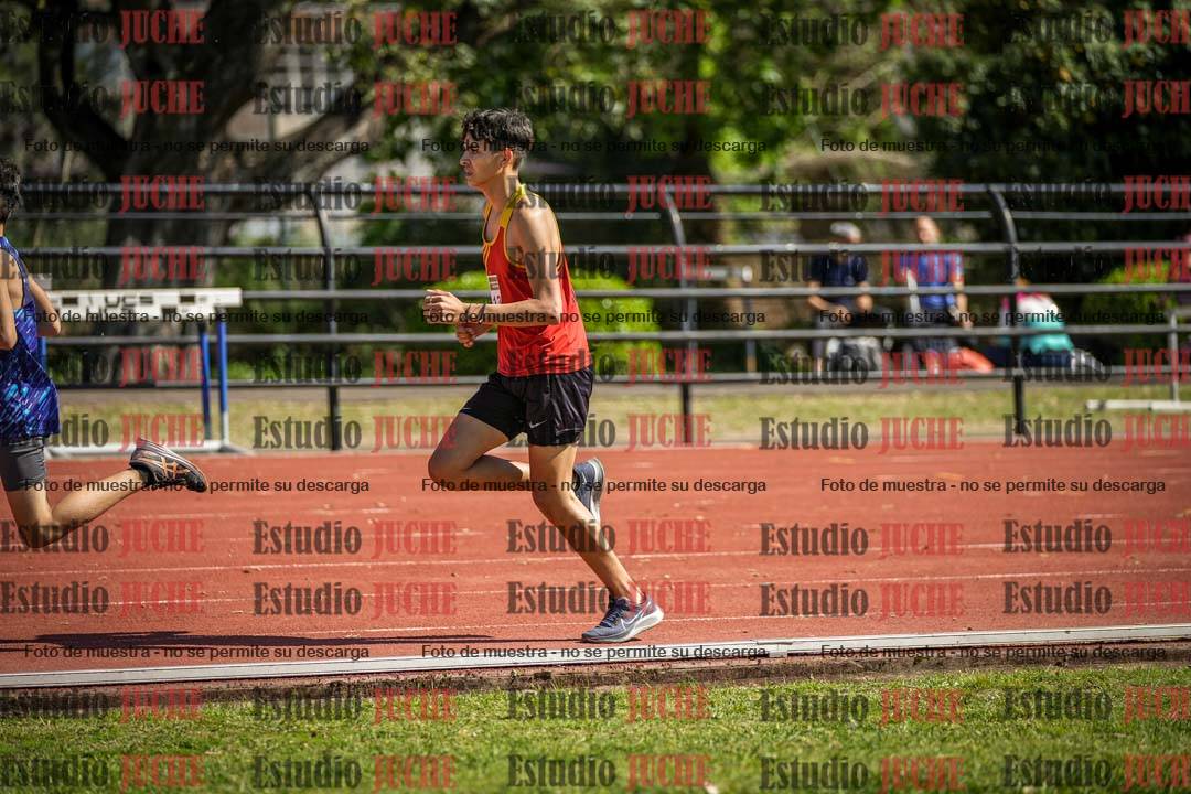 Fotos de los 2400 m de varones