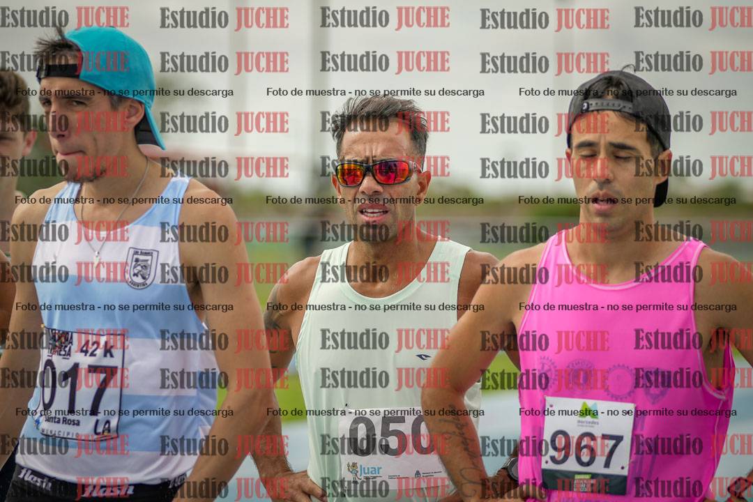 Fotos de los 1000 m llanos de varones