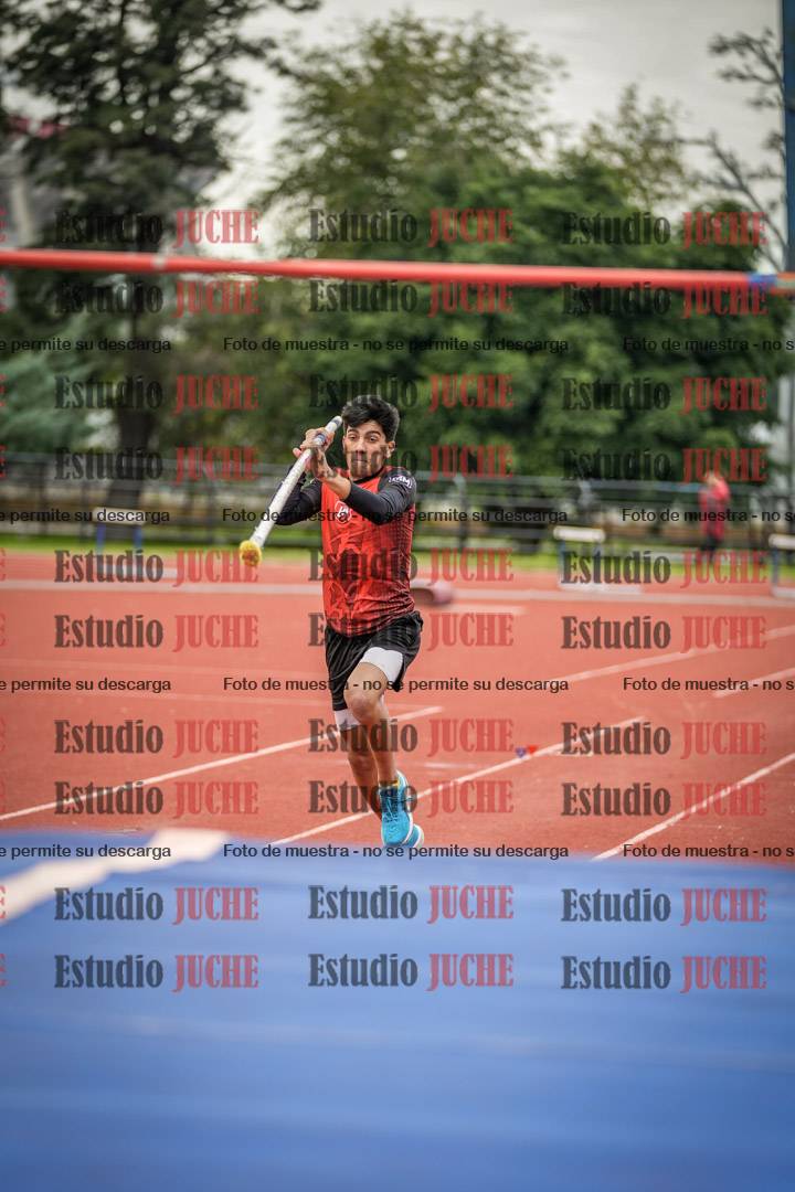 Fotos del salto con garrocha de varones - decatlón 8