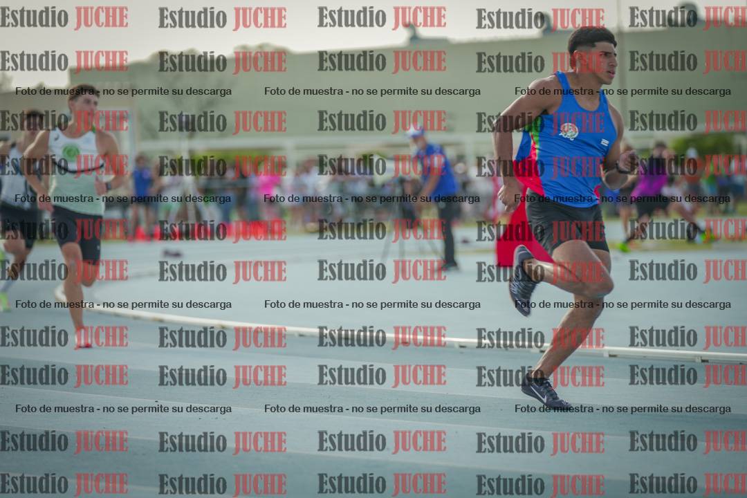 Fotos de los 400 m llanos de varones