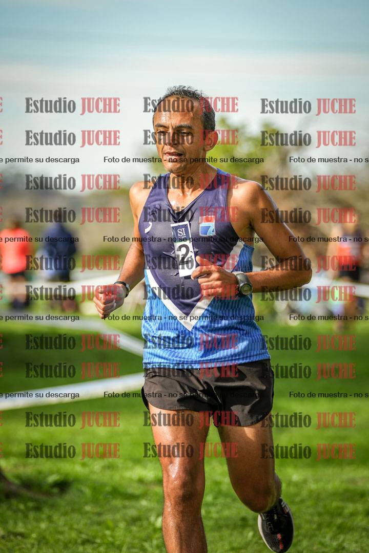 Fotos de la llegada del cross de 4000 m - varones
