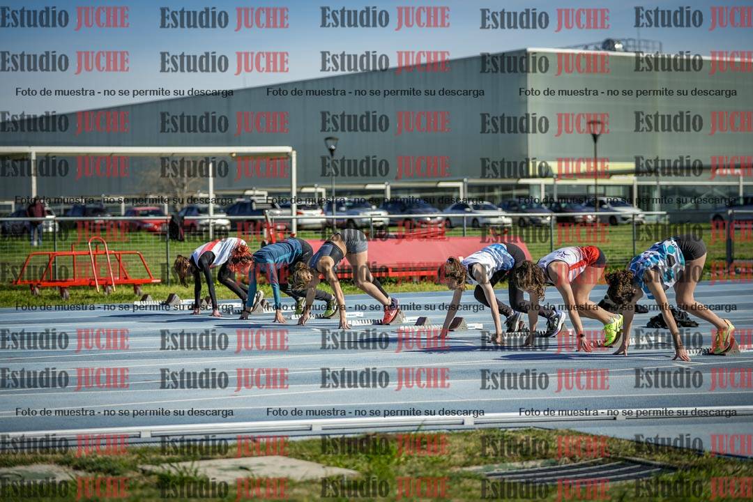 Fotos de los 100 m llanos de mujeres - U17