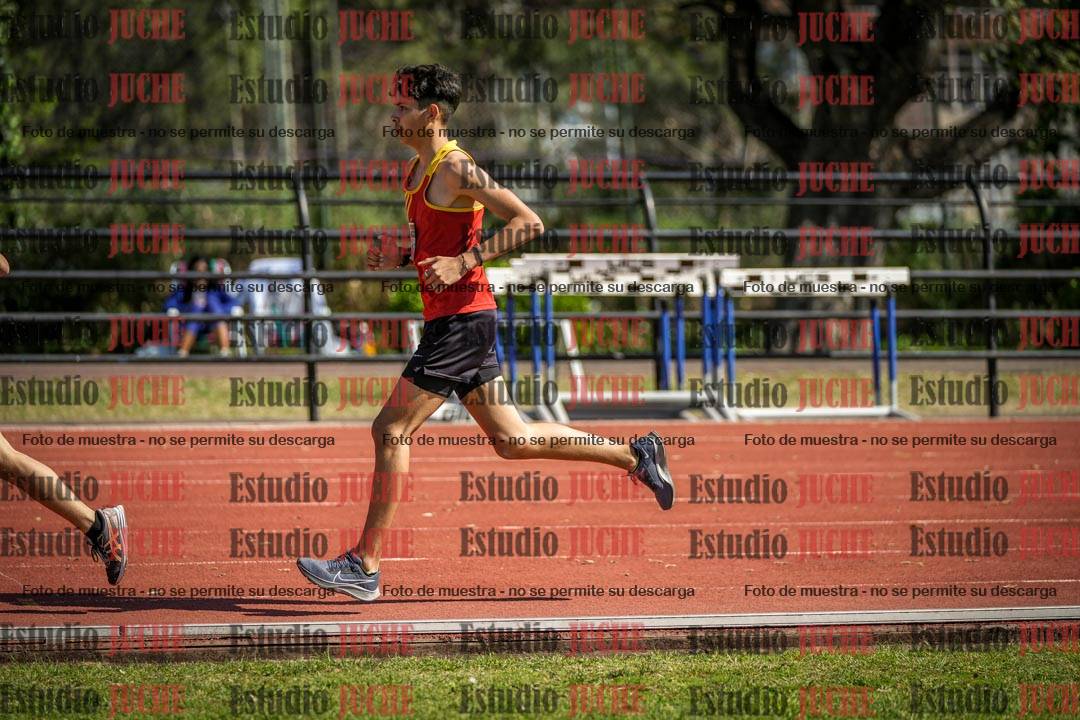 Fotos de los 2400 m de varones
