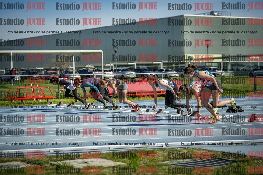 Fotos de los 100 m llanos de mujeres - U17