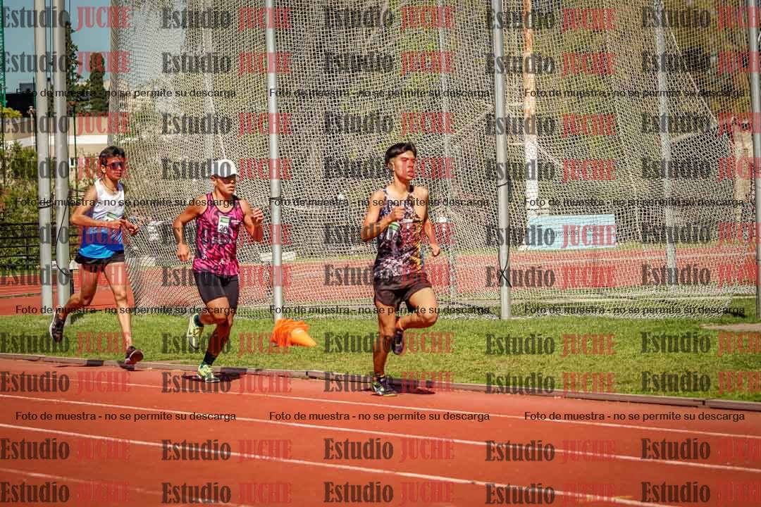 Fotos de los 2400 m de varones