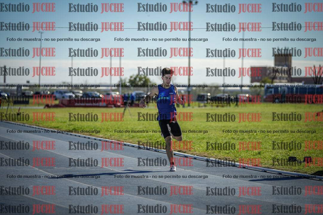 Fotos de los 400 m con vallas de varones