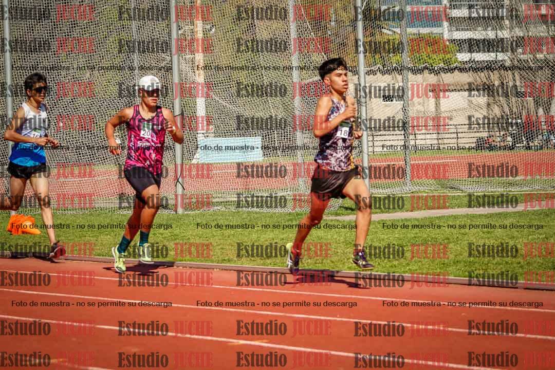 Fotos de los 2400 m de varones