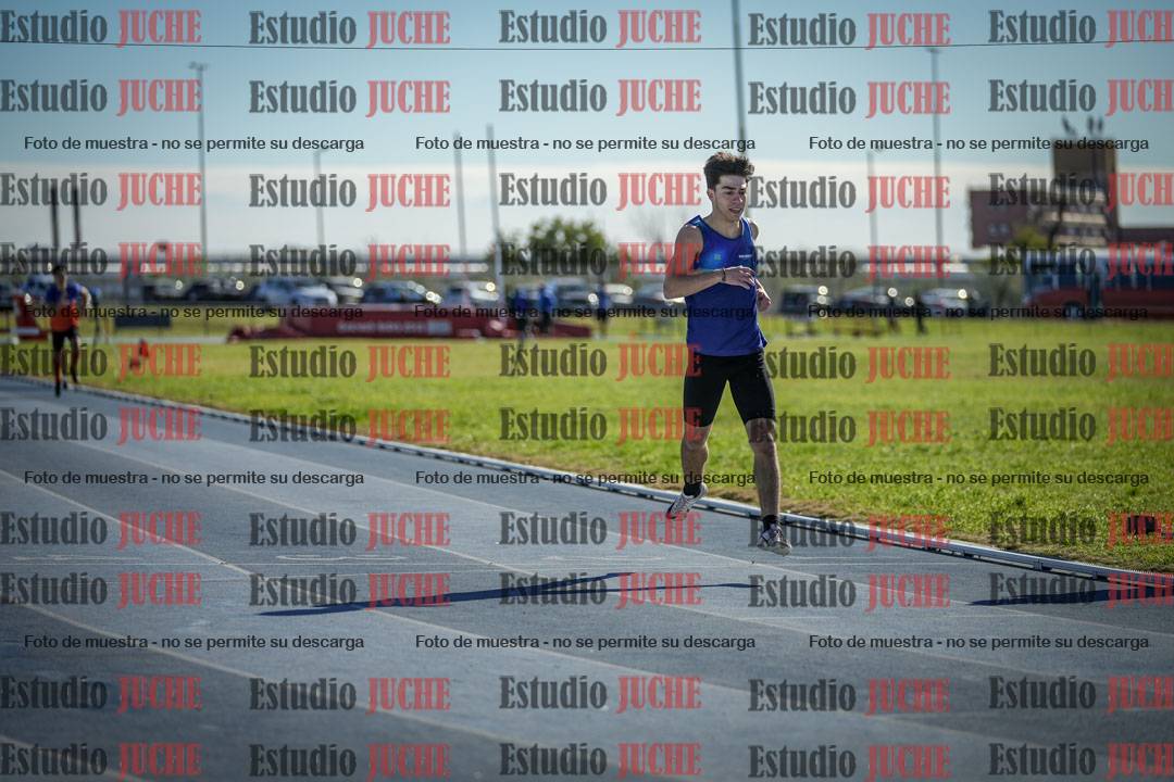 Fotos de los 400 m con vallas de varones