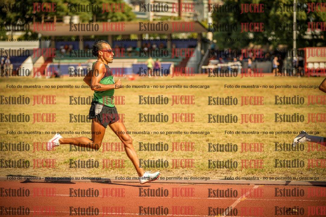 Fotos de los 3000 m llanos de varones