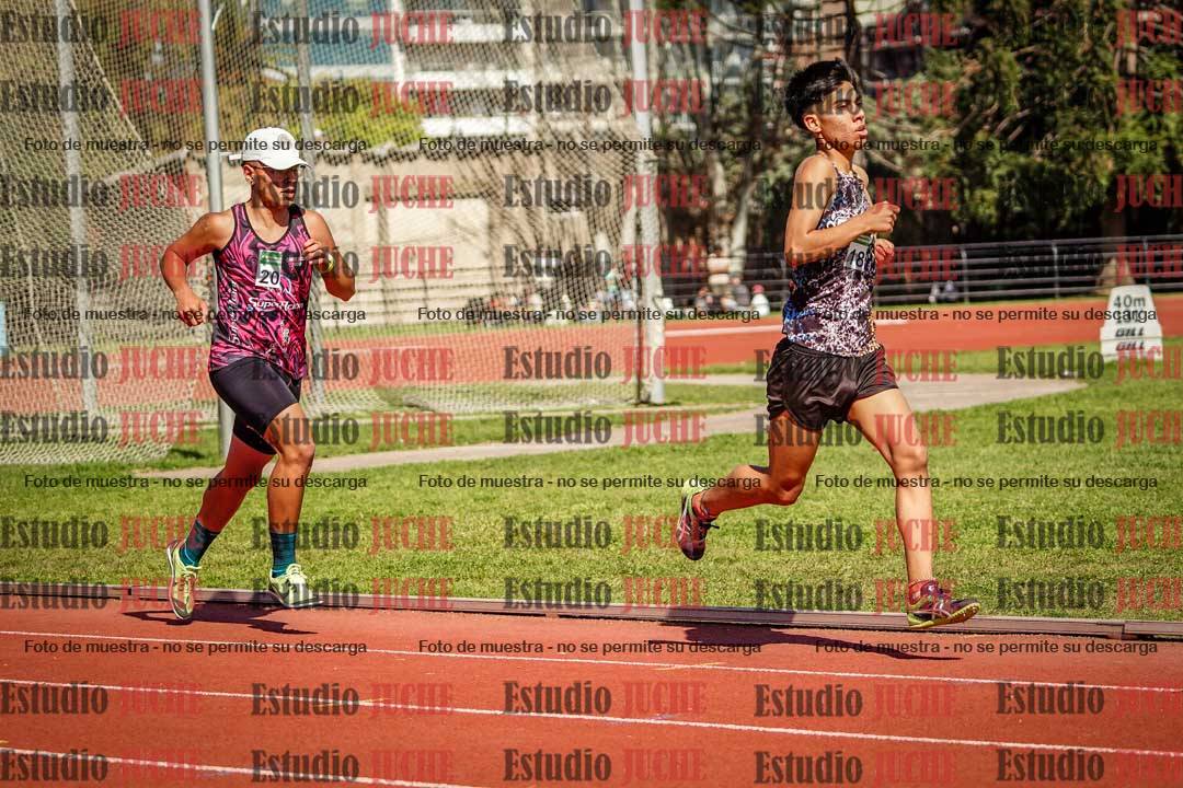 Fotos de los 2400 m de varones