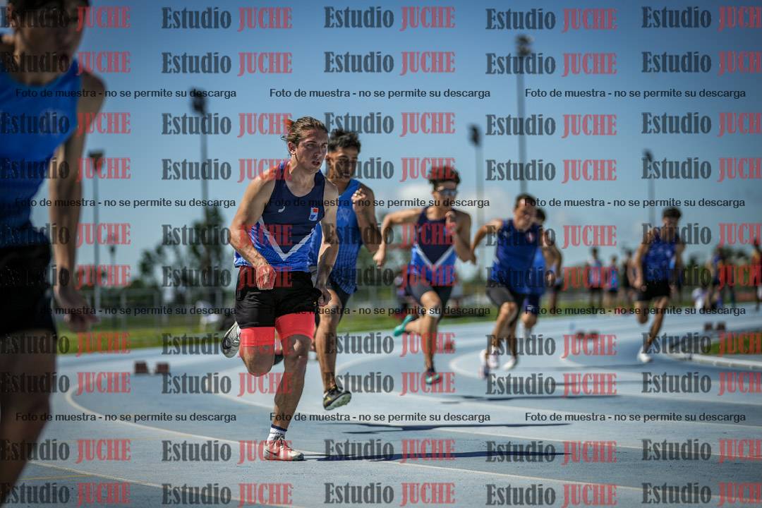 Fotos de los 200 m llanos de varones