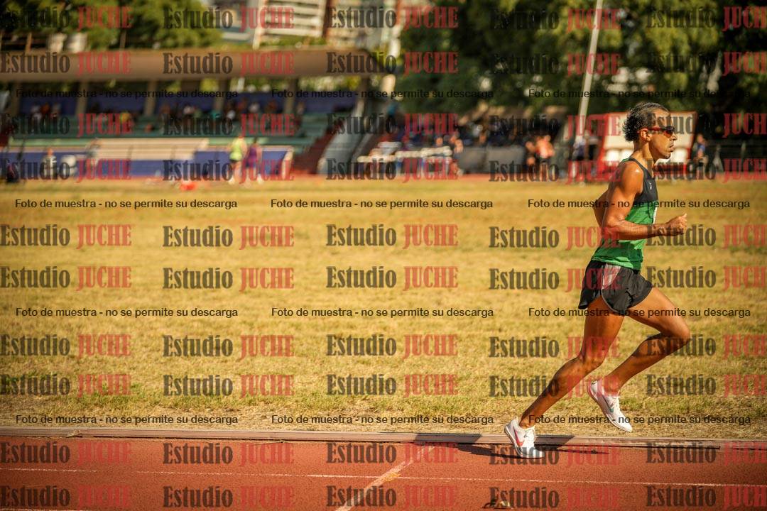 Fotos de los 3000 m llanos de varones