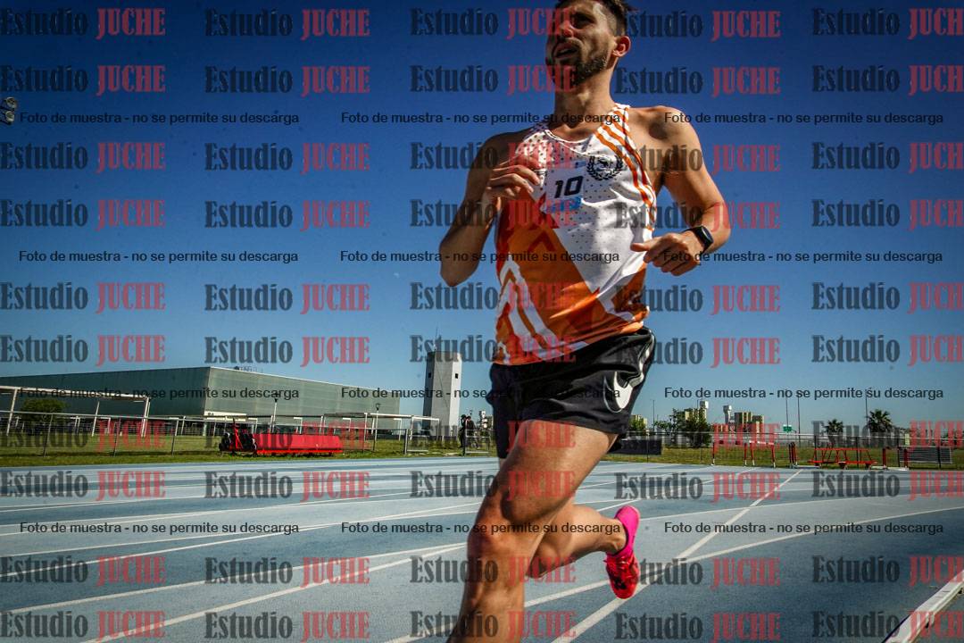 Fotos de los 5000 m de mujeres y varones - serie 2
