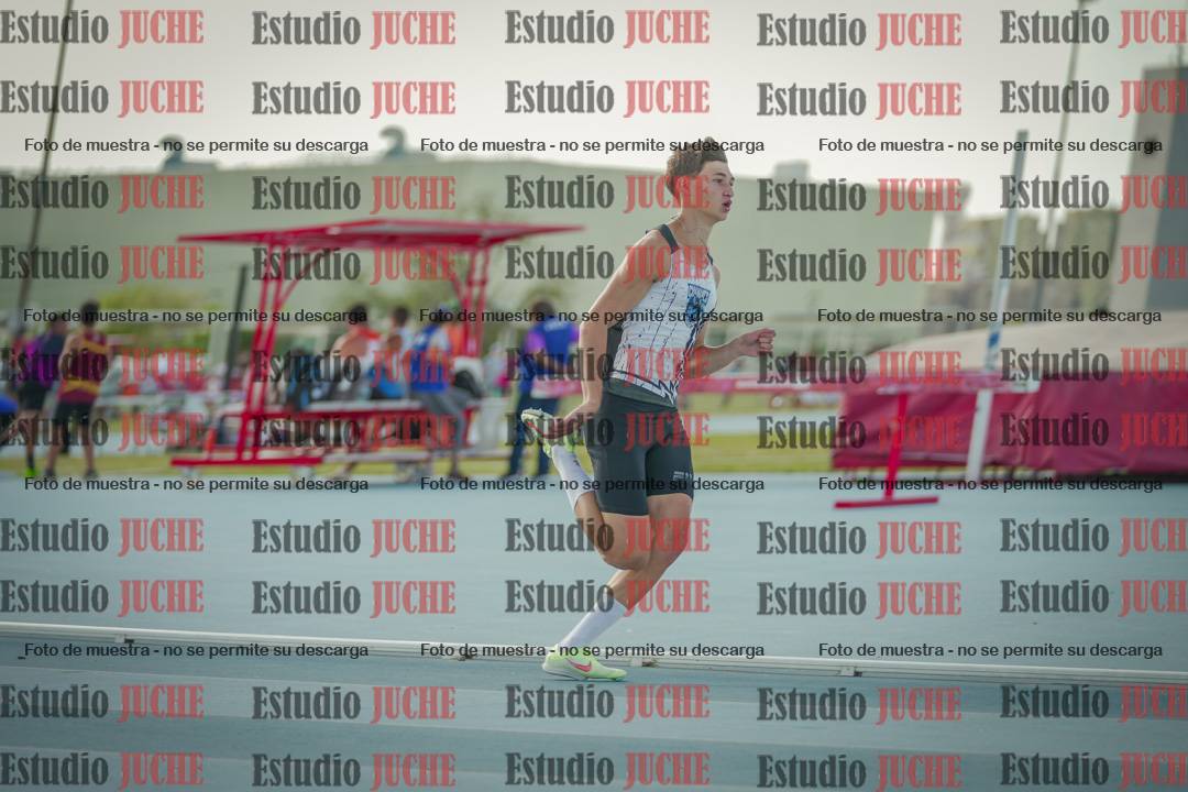 Fotos de los 400 m llanos de varones