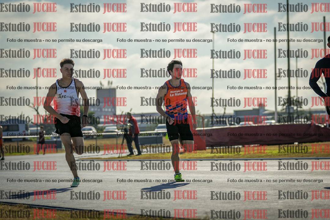Fotos de los 100 m llanos de varones