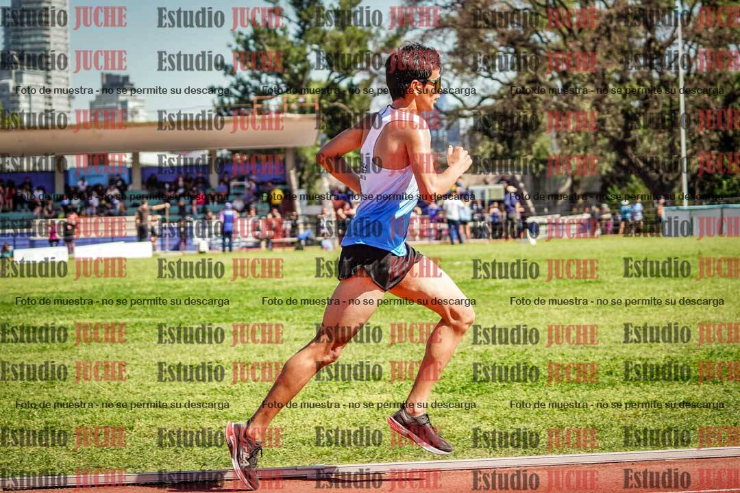 Fotos de los 2400 m de varones