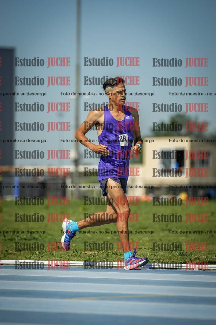 Fotos de los 5000 m de mujeres y varones - serie 2