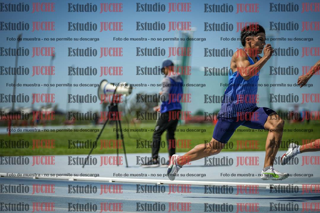 Fotos de los 200 m llanos de varones