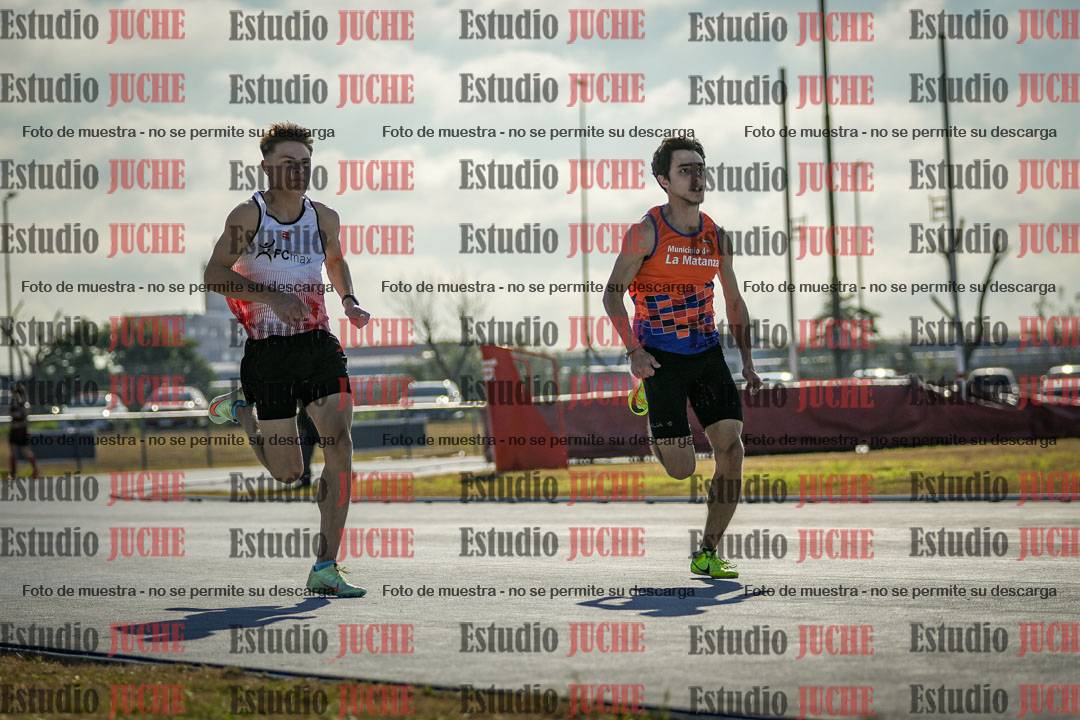 Fotos de los 100 m llanos de varones