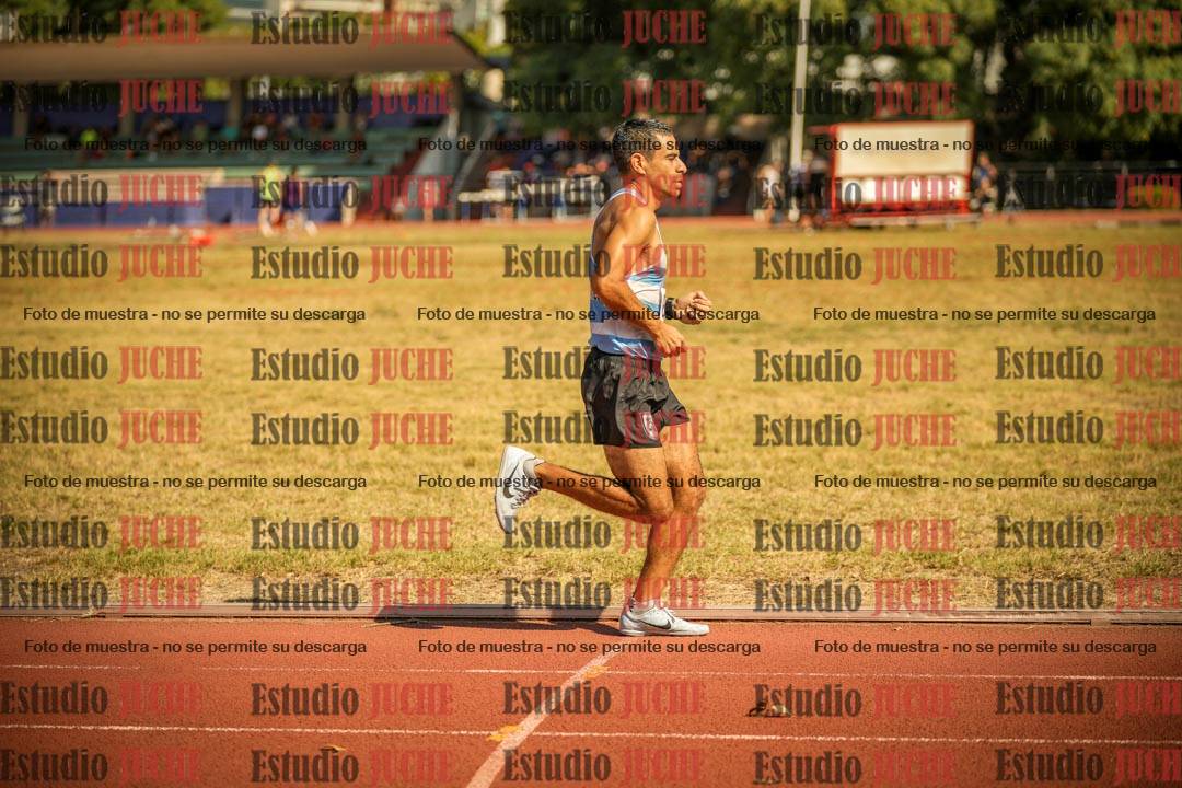 Fotos de los 3000 m llanos de varones