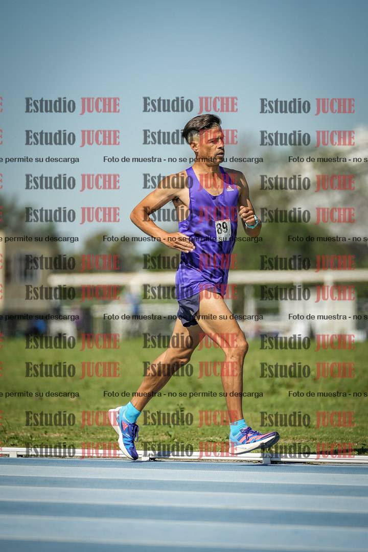 Fotos de los 5000 m de mujeres y varones - serie 2