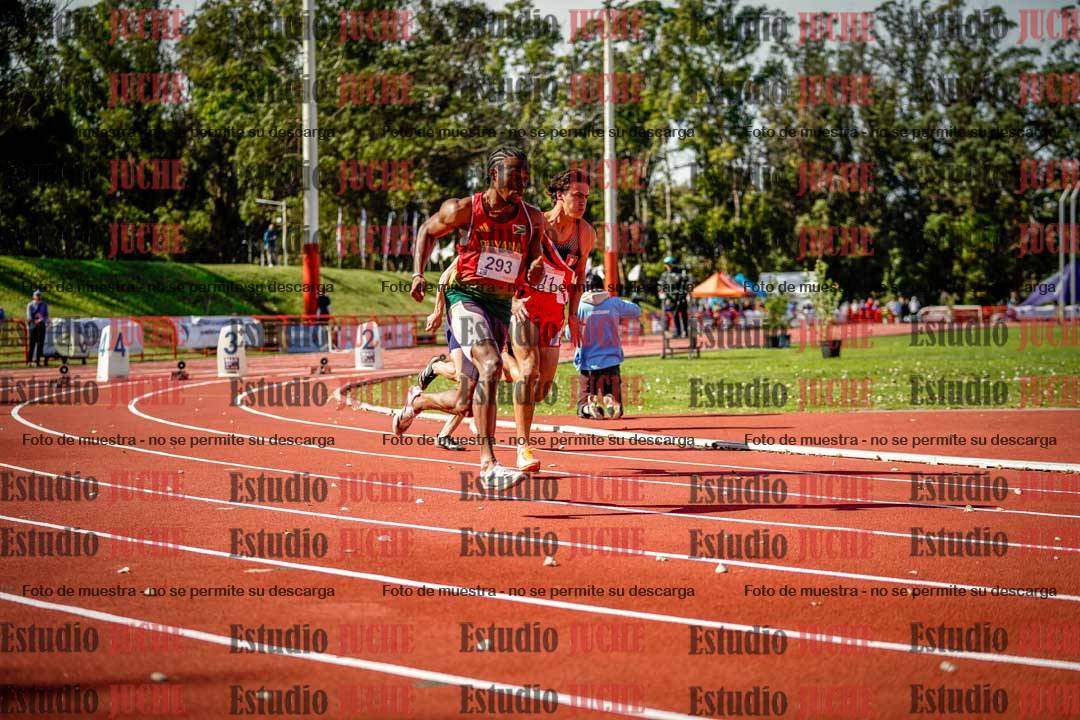 Fotos de los 200 m llanos de varones