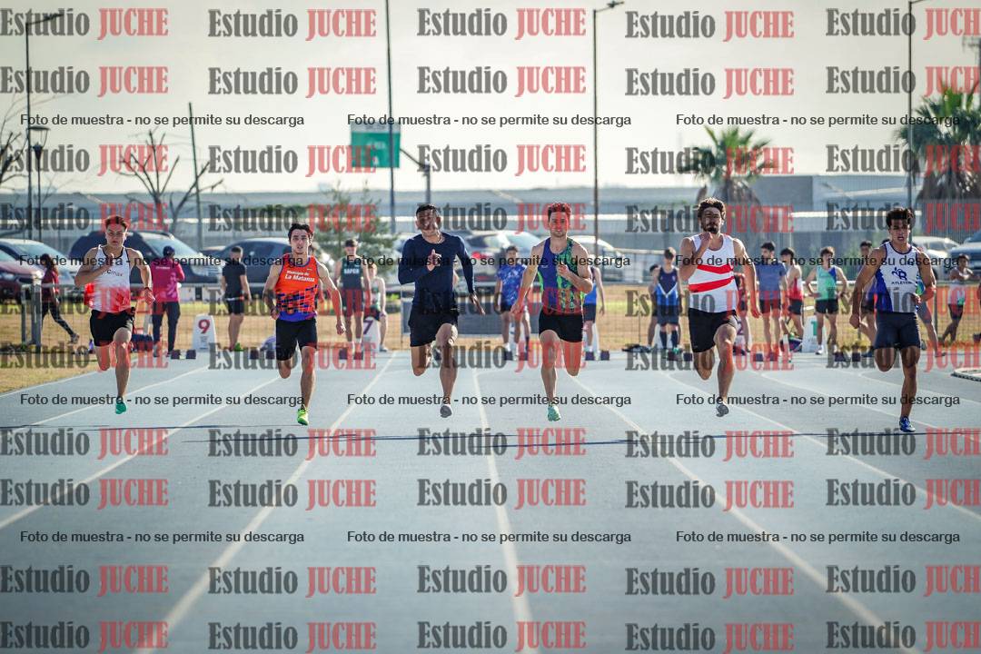 Fotos de los 100 m llanos de varones