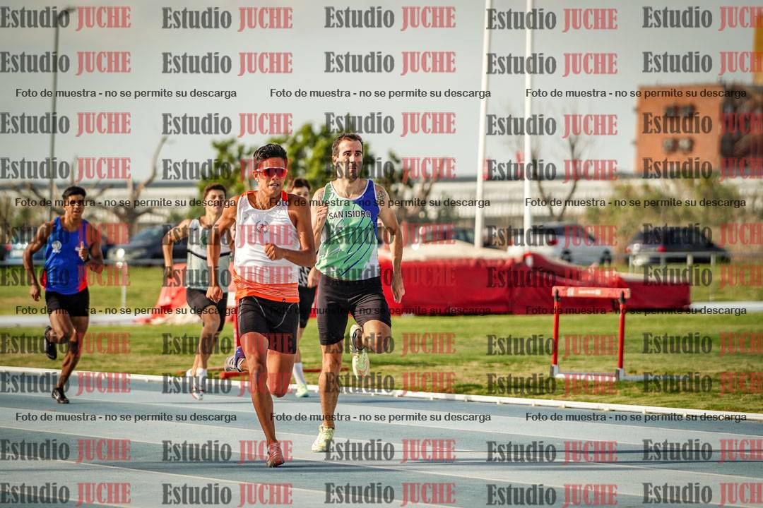 Fotos de los 400 m llanos de varones